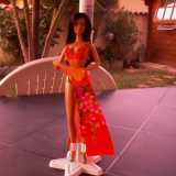 La Barbie Hawaiian del 1978 � l'unica Superstar con i capelli e la pella scura